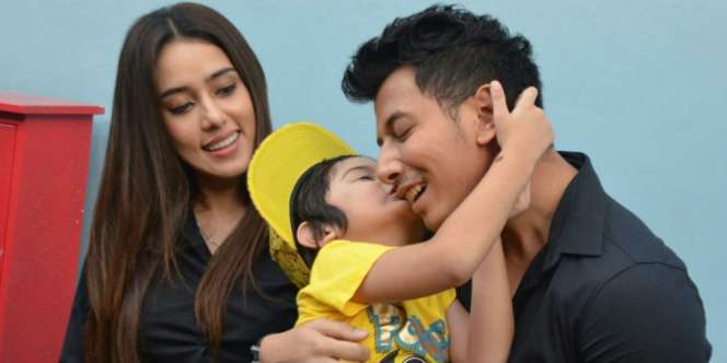 Lengket dengan Anak Fairuz, Sonny Dipanggil 'Daddy'
