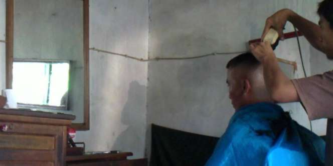 Rekening Tukang Cukur Ini Mendadak Berisi Rp100 Miliar