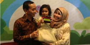 Putri Ayu Ting Ting Kalahkan Rafathar