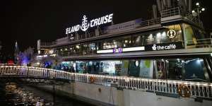 Menikmati Indahnya Seoul dari Atas Kapal Pesiar Eland Cruise