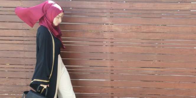Padu Padan Busana 3 Warna untuk Acara Formal