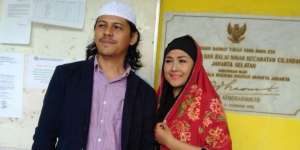 Selamat, Ria Irawan Resmi Menikah