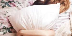 Atasi Insomnia dengan Terapi Menidurkan Bayi