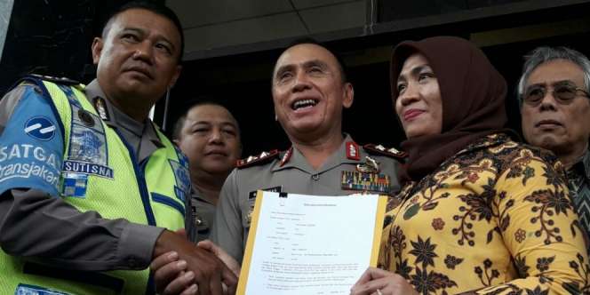 Aiptu Sutisna Cabut Laporan, Dora Natalia Teteskan Air Mata