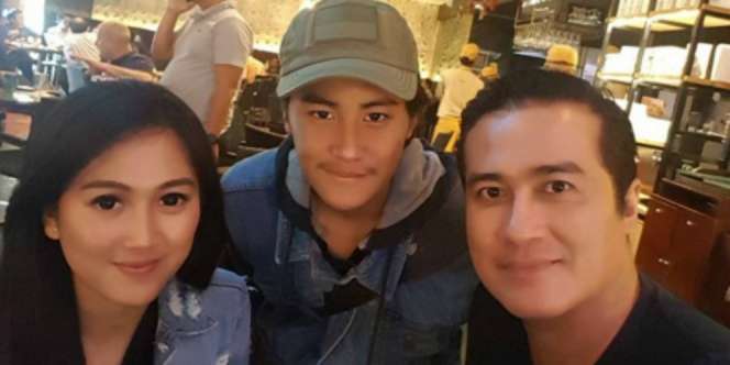Inikah Kekasih Baru Adjie Pangestu?