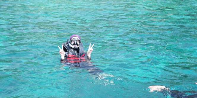 R Nadia Sabrina: Sensasi Menjelajah Dasar Laut Pulau Phuket