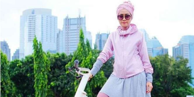 Tetap Kece Saat Olahraga ala Lulu Elhasbu