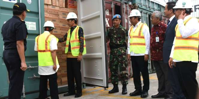 Presiden Jokowi Lepas 10 Kontainer Bantuan Rohingya