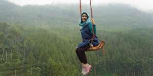 Baru Berhijab, Kenakan Busana ala Anisa eks 'Cherrybelle'