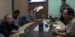 Debat Sengit Kepala LAPAN Lawan Komunitas Bumi Datar