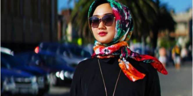 Inspirasi Memilih Outfit untuk Berlibur ke Pantai