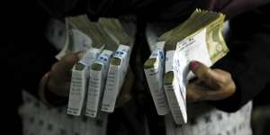 Sukses Bobol Bank, Ternyata Uang Rampokan Tak Laku