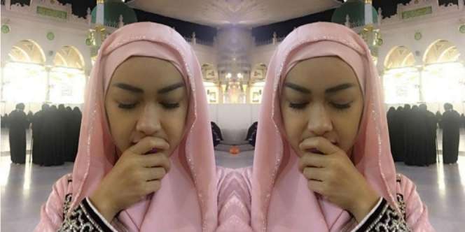 Doa Dua Seleb Pejuang Kanker di Tanah Suci