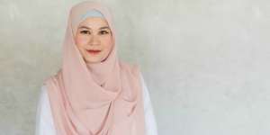 Sandra Buana: Berhenti Sebut Kami `Anak Broken Home`