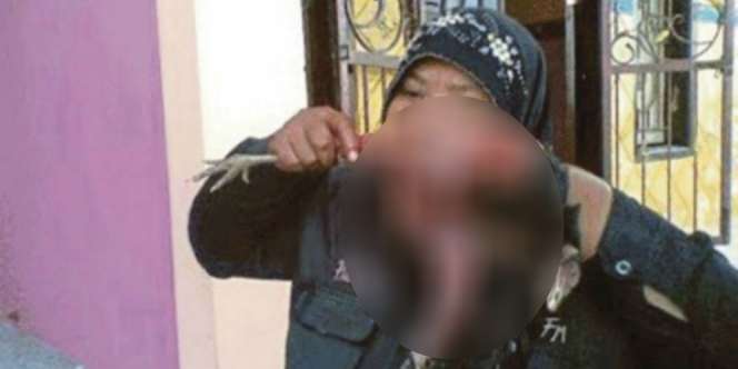 Kisah di Balik Wanita Sidoarjo Ketagihan Makan Ayam Hidup