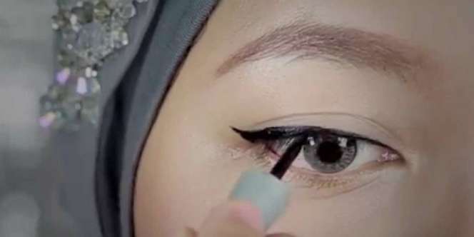 Tips Memilih Eyeliner Secara Tepat