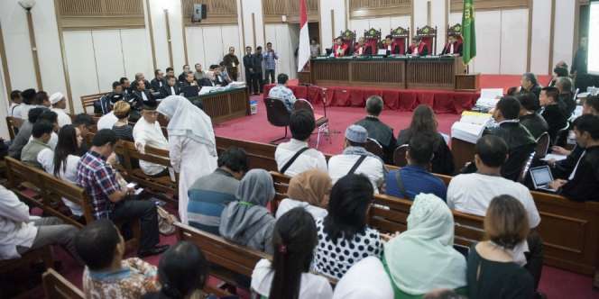 Ketua KY `Turun Gunung` Pantau Sidang Ahok