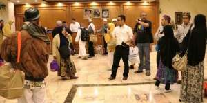 290 Jemaah Umrah Indonesia Batal Pulang