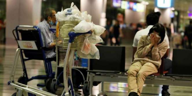 Gaji Rp13 Juta, Astaga! Wanita Ini Tinggal 8 Tahun di Bandara