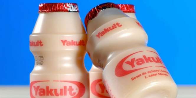 Terkuak! Ini Alasan Yakult Tak Dikemas dalam Botol Besar