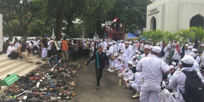 Jelang Demo FPI, Jalan Depan Mabes Polri Ditutup