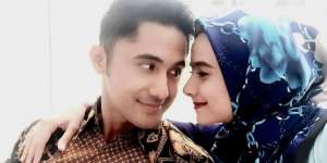 Cantiknya Istri Hengki Kurniawan Setelah Berhijab