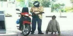 Foto Ayah-Anak Ini Bikin Netizen Ketawa dan Nangis Terharu