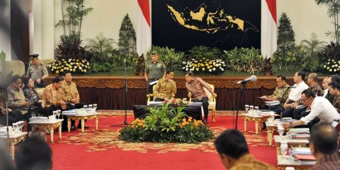 Kalau Ada Presiden, Menteri Cuma Boleh Kasih Sambutan 7 Menit