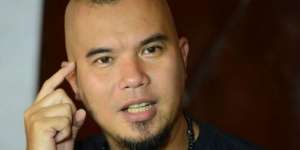 Ahmad Dhani Beri Kopi ke Buah Hati Bikin Heboh