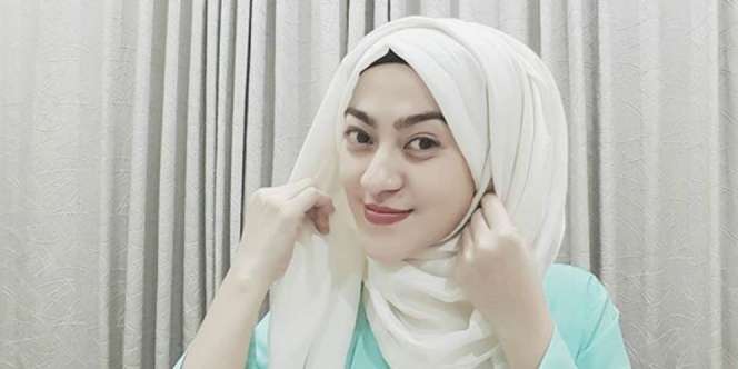 5 Rahasia Merias Wajah Agar Terlihat Natural