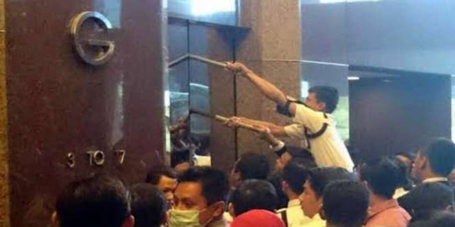 Bantah Lift Jatuh, Ini Penjelasan Bank BRI