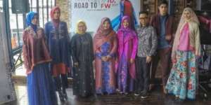 Kemewahan Songket Pucuk Rebung dari Taburan Swarovski