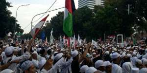 Palestina Sesalkan Bendera Mereka Dipakai Demonstrasi