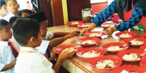 Yatim Bersaudara Bertahan Hidup dari Pensiunan Almarhum Ayah
