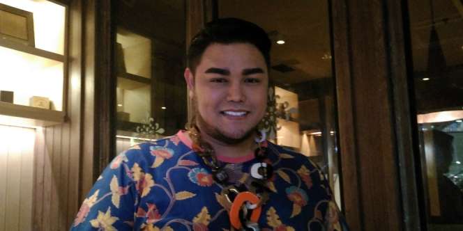  Ivan Gunawan Bangga Busana Dipakai di Ajang Miss Universe