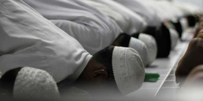 Membaca Alquran Saat Rukuk atau Sujud, Bolehkah?