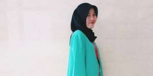 #HOTD: Modis dan Sederhana Gaya Ardlillah ke Kantor