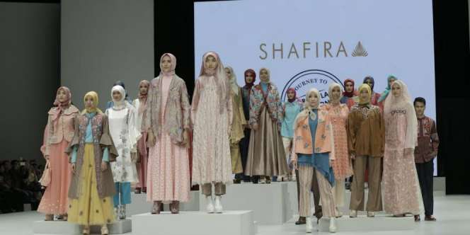 Kemewahan Bordir dan Sulam Bukittinggi dalam Taburan Swarovski