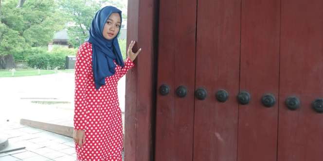 Ola Ayu: Trik Aplikasikan Referensi dari Fashion Non Hijab