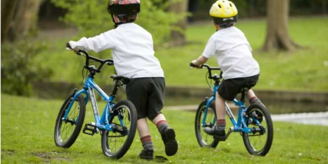 Penting Diperhatikan Agar Si Kecil Aman Main Sepeda