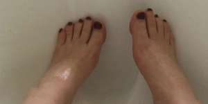 Sepasang Kaki Wanita Ini Buat Heboh Netizen, Astaga Ternyata..