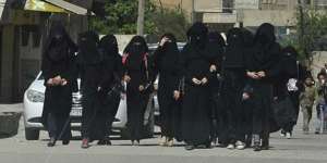 Ngeri, Cara Terbaru ISIS Eksekusi Mati Perempuan
