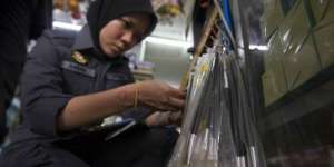 Ribuan Kuas Bulu Babi Berlabel Halal Disita