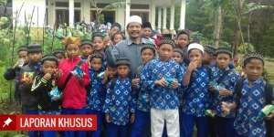 Aslih Ridwan, Ustaz Ratusan Anak Asuh
