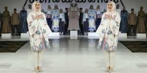 Ria Miranda: Pesta Diskon untuk Koleksi Baju Koko