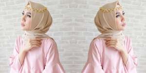 Nindy Gita Sary: Aksesori 'Headband' Pemanis Gaya Hijab