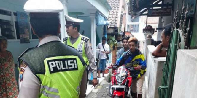 Niat Kabur dari Tilang Polisi, 2 Pemuda Ini Ketiban Sial