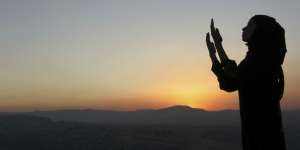 Cerita Sebenarnya Heboh Kirim Doa dari Mekah Tapi Berbayar