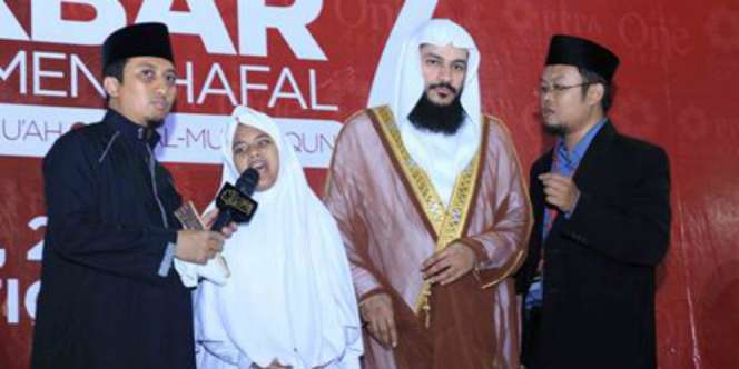 Allahu Akbar, Hafizah Tunanetra itu Jadi Tamu Allah