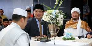 Pertanyaan Menohok Ridwan Kamil di Pernikahan Putri Aa Gym